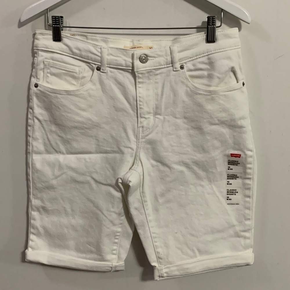 Levi’s Classic Bermuda Shorts, Sz 10W30, NWOT